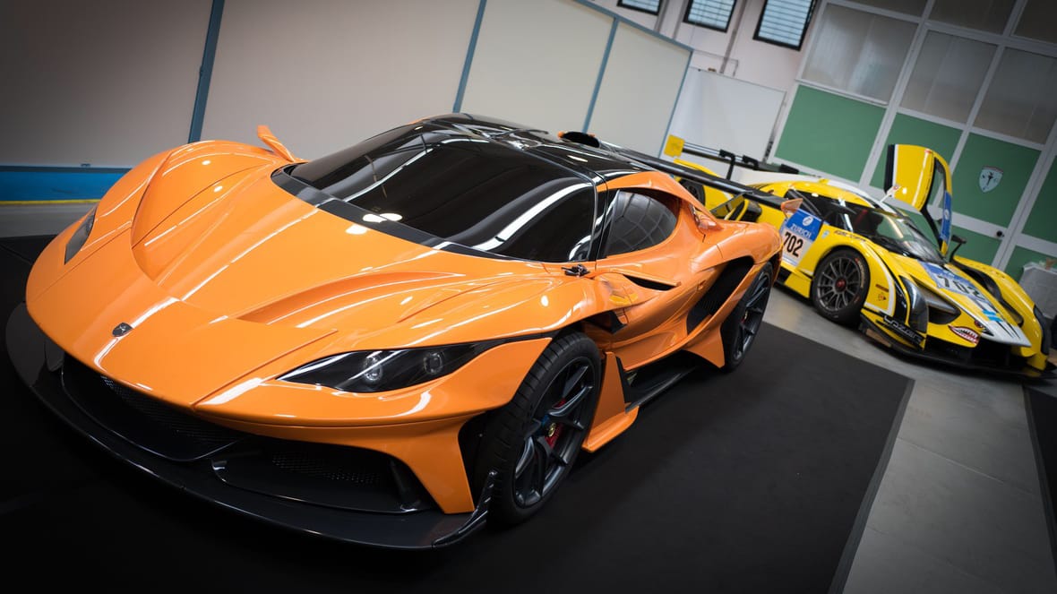 Машина Apollo arrow
