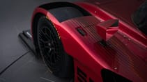 2017_rt24p_front_wheel_detail_001_tn.jpg
