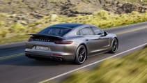 embargo_00_01_cet_midnight_10_november_2016_porsche_panamera_turbo_executive.jpg