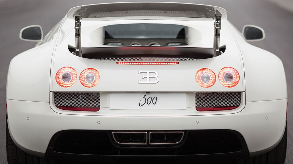 Exciting Bugatti Veyron Tail Lights Photos