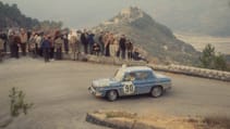 renault_enters_four_renault_8_gordinis_in_the_2017_rallye_monte-carlo_historique_15h00_250117_7.jpg