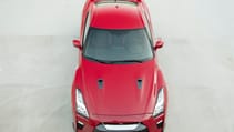 2017_nissan_gt_r_track_edition_03.jpg