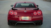 2017_nissan_gt_r_track_edition_15.jpg
