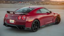 2017_nissan_gt_r_track_edition_16.jpg