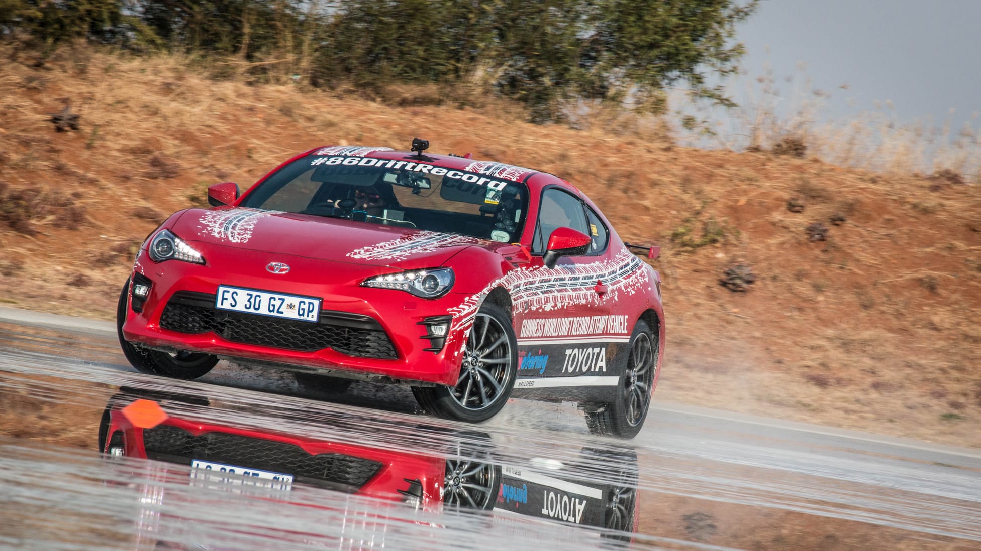 Someone has drifted a GT86 for nearly six hours | Top Gear