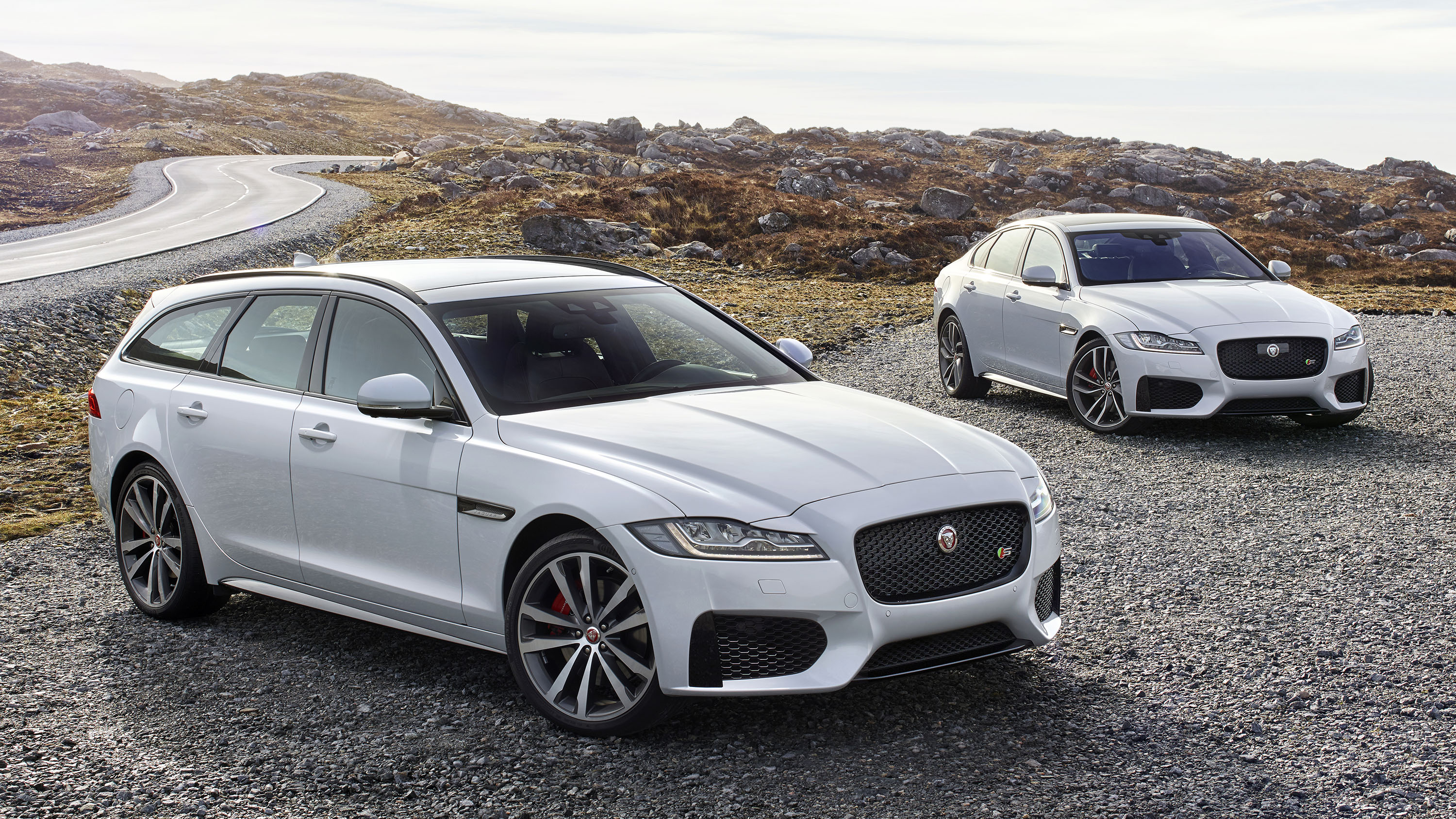 This is the new Jaguar XF Sportbrake Top Gear