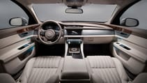 jaguar_xf_sportbrake_studio_interior_140617_09.jpg