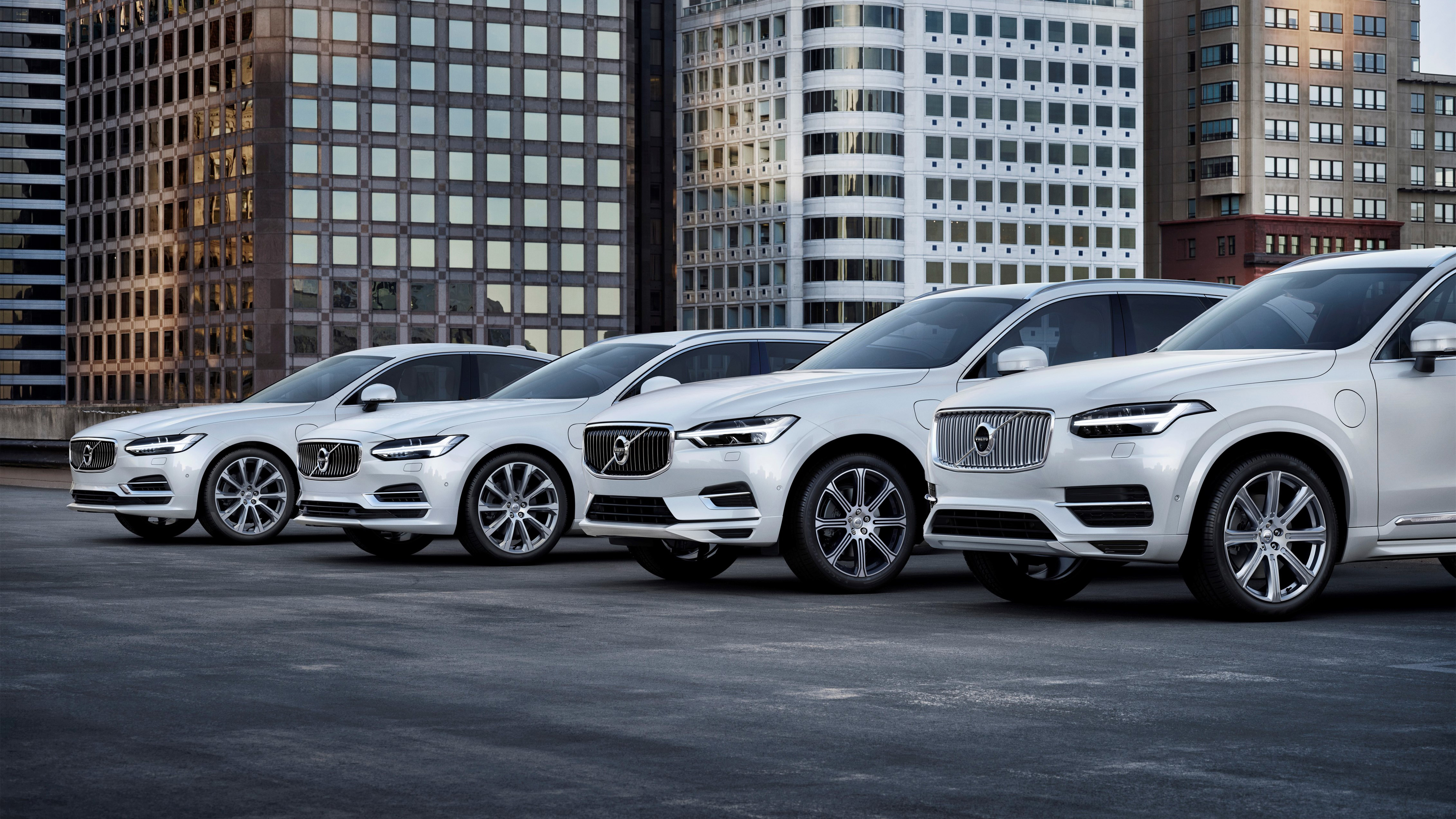207937_volvo_cars_t8_twin_engine_range.jpg