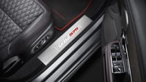 jaguar_xjr575_18my_1004_glhd.jpg