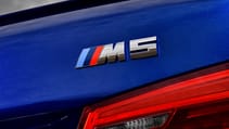 bmw_m5_b102.jpg