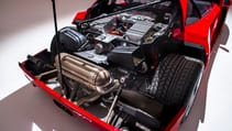 1989_ferrari_f40-engine.jpg