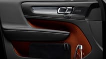 213054_new_volvo_xc40_interior.jpg