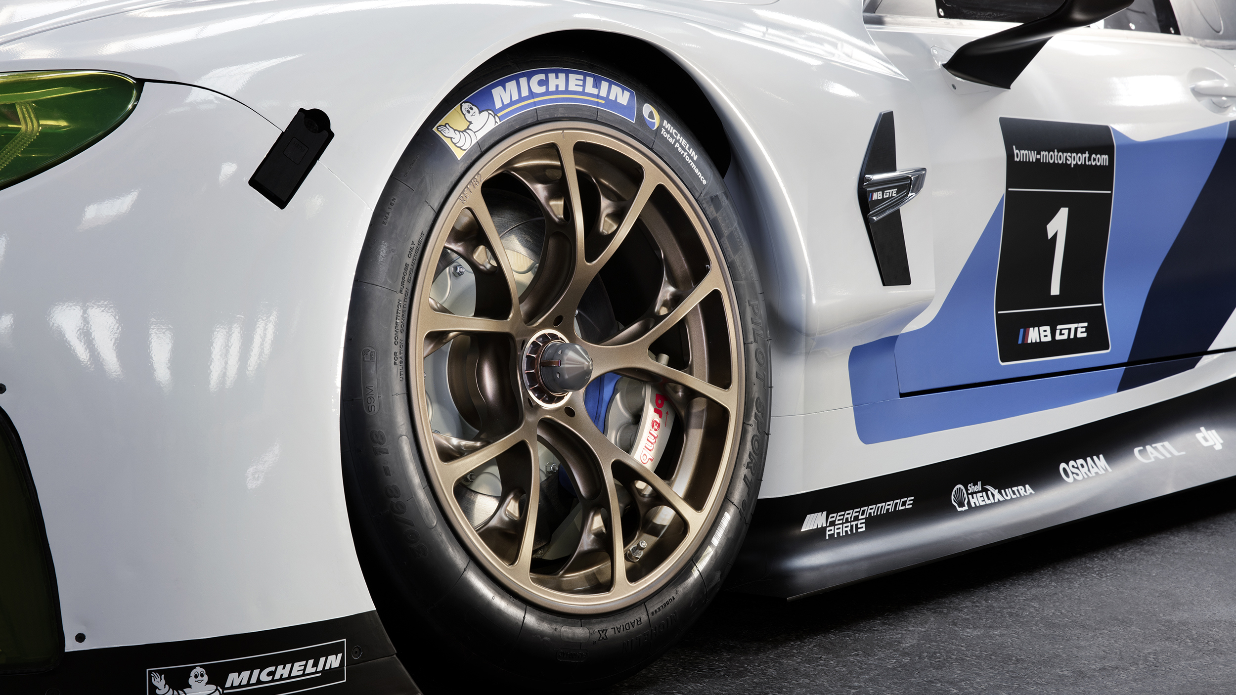 Gawp at BMW's excellent new race car