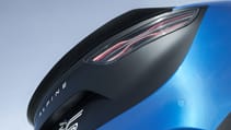 alpine_a110_cup_a_genuine_race_car_made_for_europes_greatest_racetracks_-_embargo_18h00_261017_uk_3.jpg