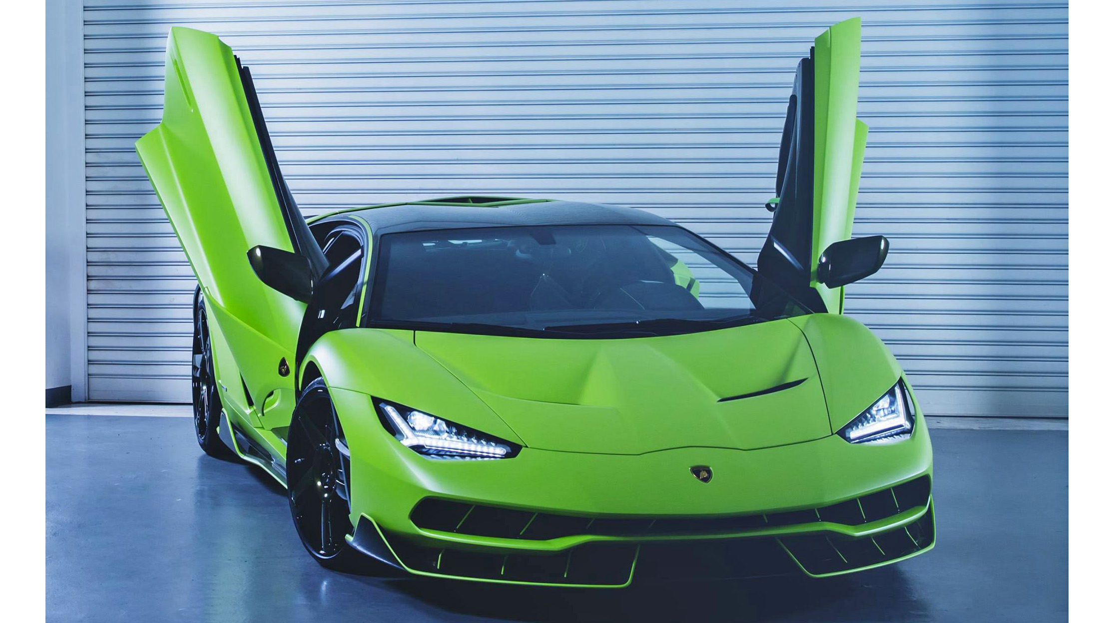 Behold a bright green Lamborghini Centenario | Top Gear