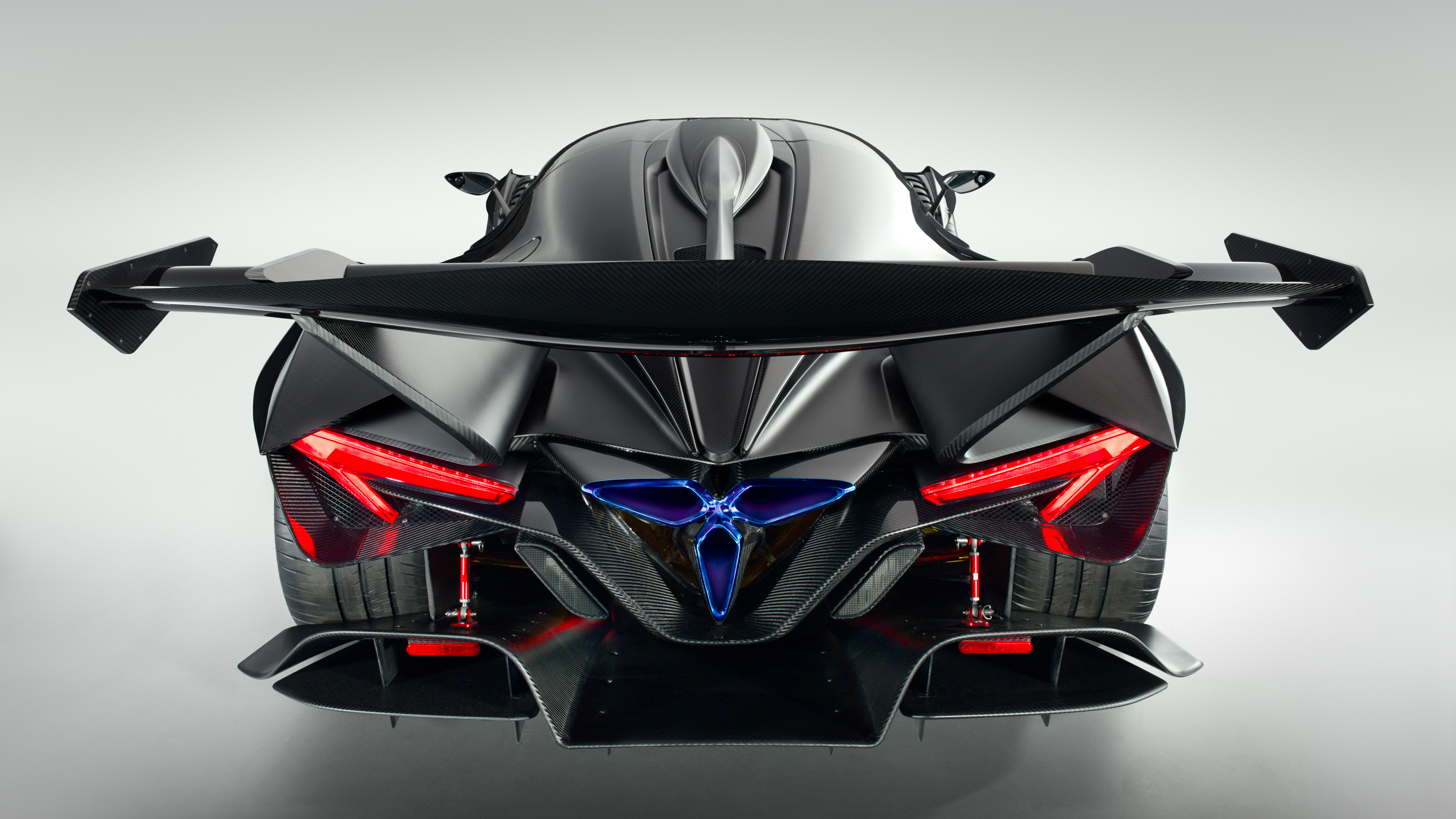 The Apollo Intensa Emozione Is A Lunatic 769bhp V12 Track Toy Top Gear
