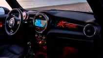 p90289514_highres_mini-cooper-s-3-door.jpg