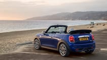 p90289539_highres_mini-cooper-s-conver.jpg