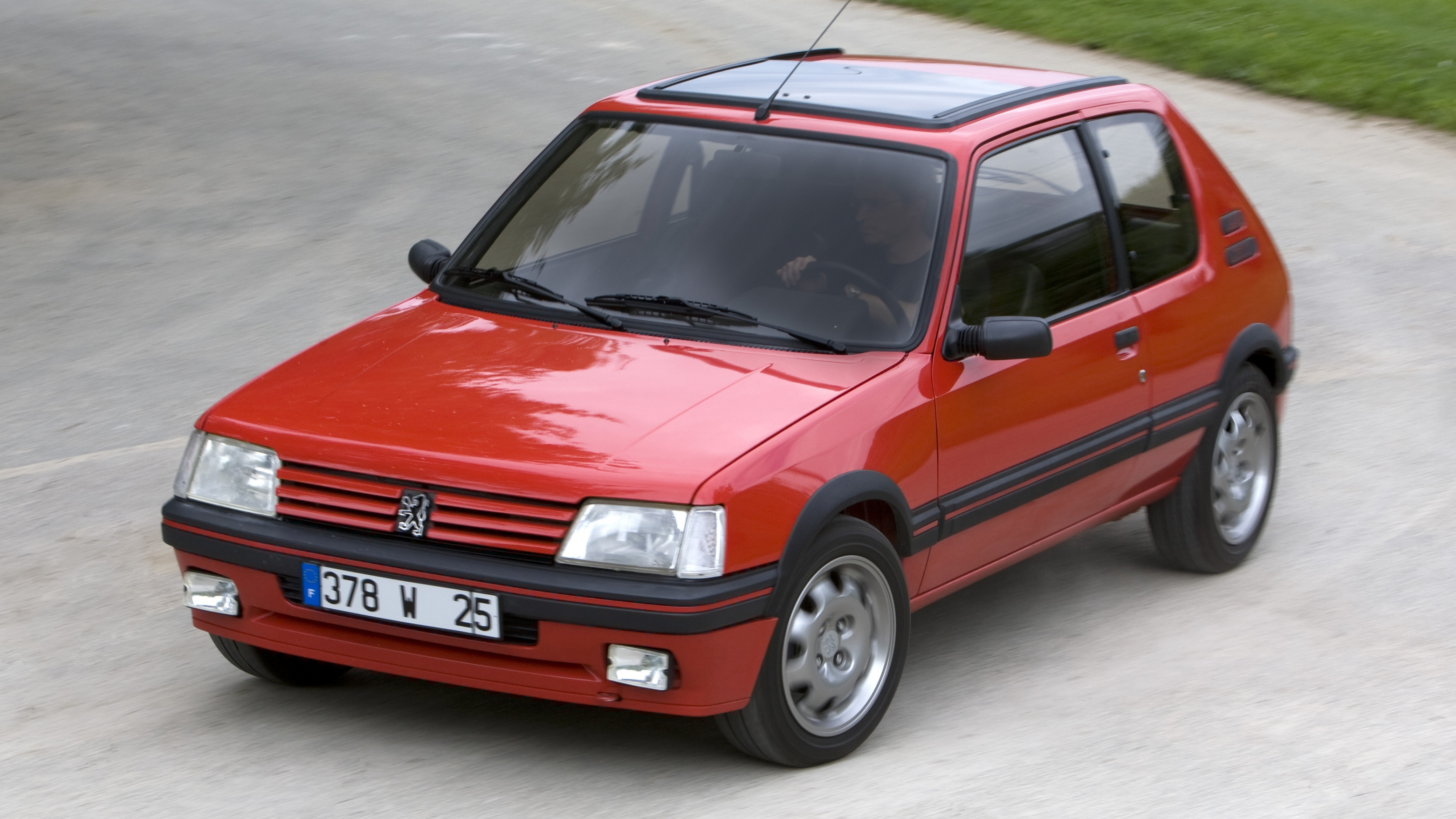 peugeot205gti-medium-12719.jpg