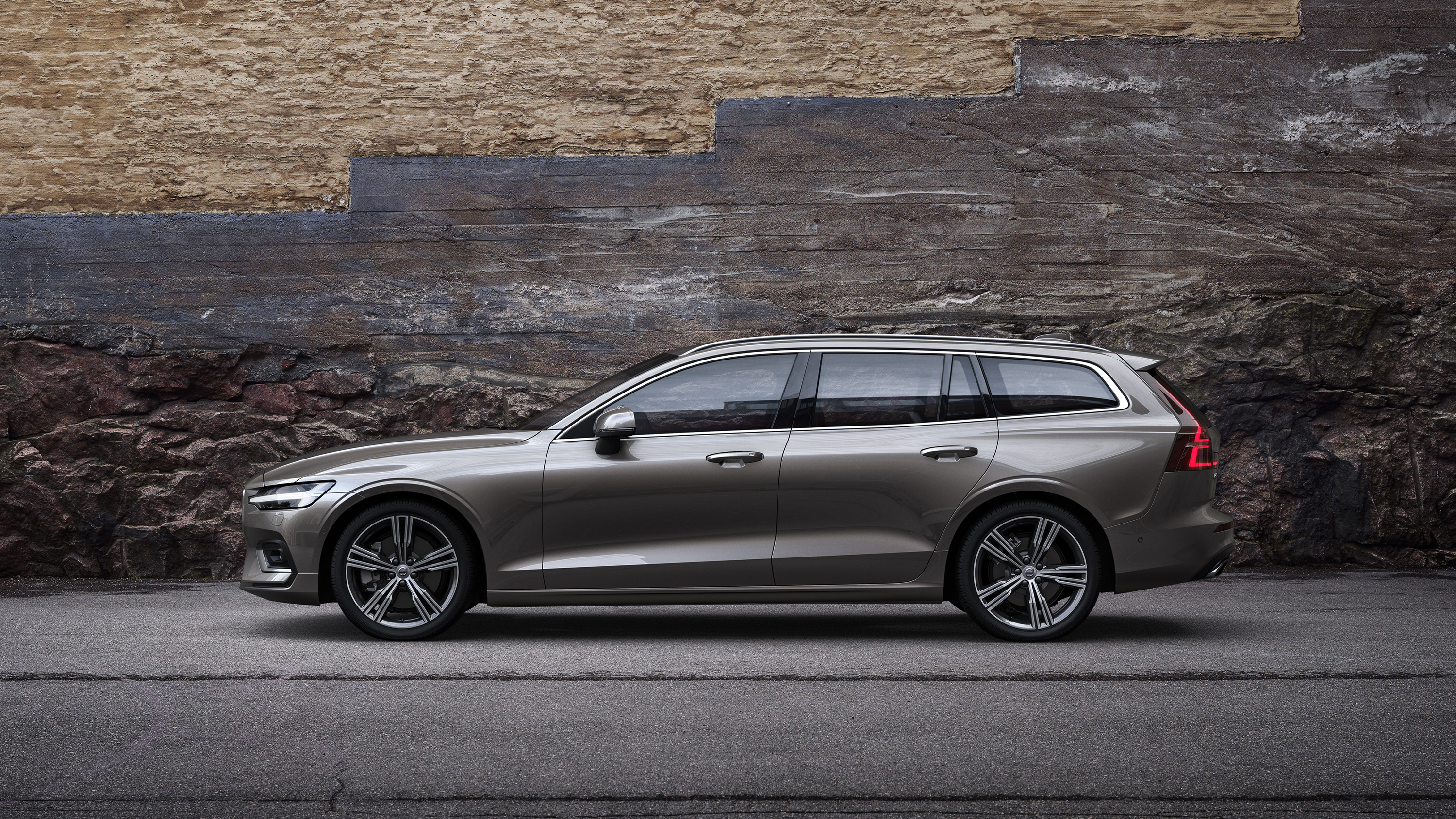 The new Volvo V60 is here Top Gear