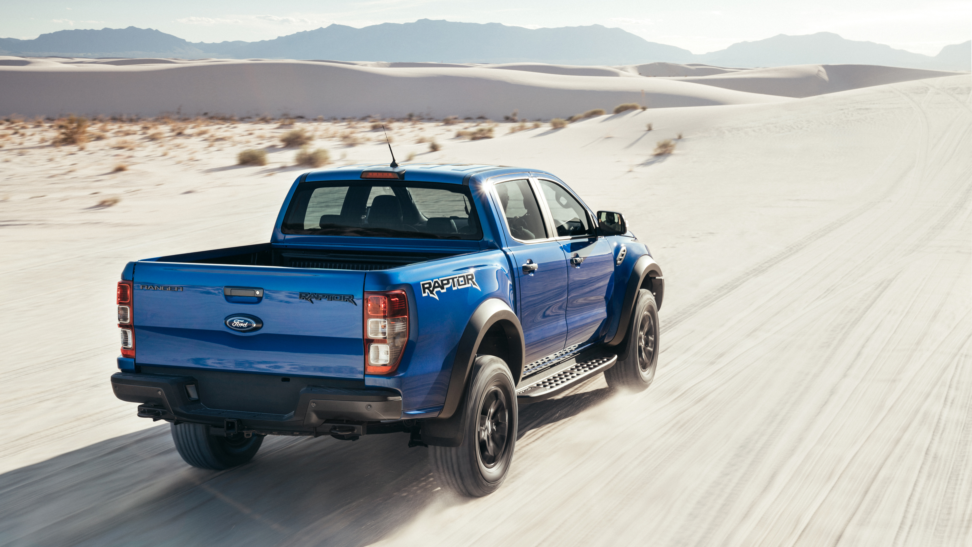 raptor_stills_outdoor_7_print.jpg