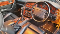 1997_aston_martin_v8_vantage_v550-manual_interior_1.jpg