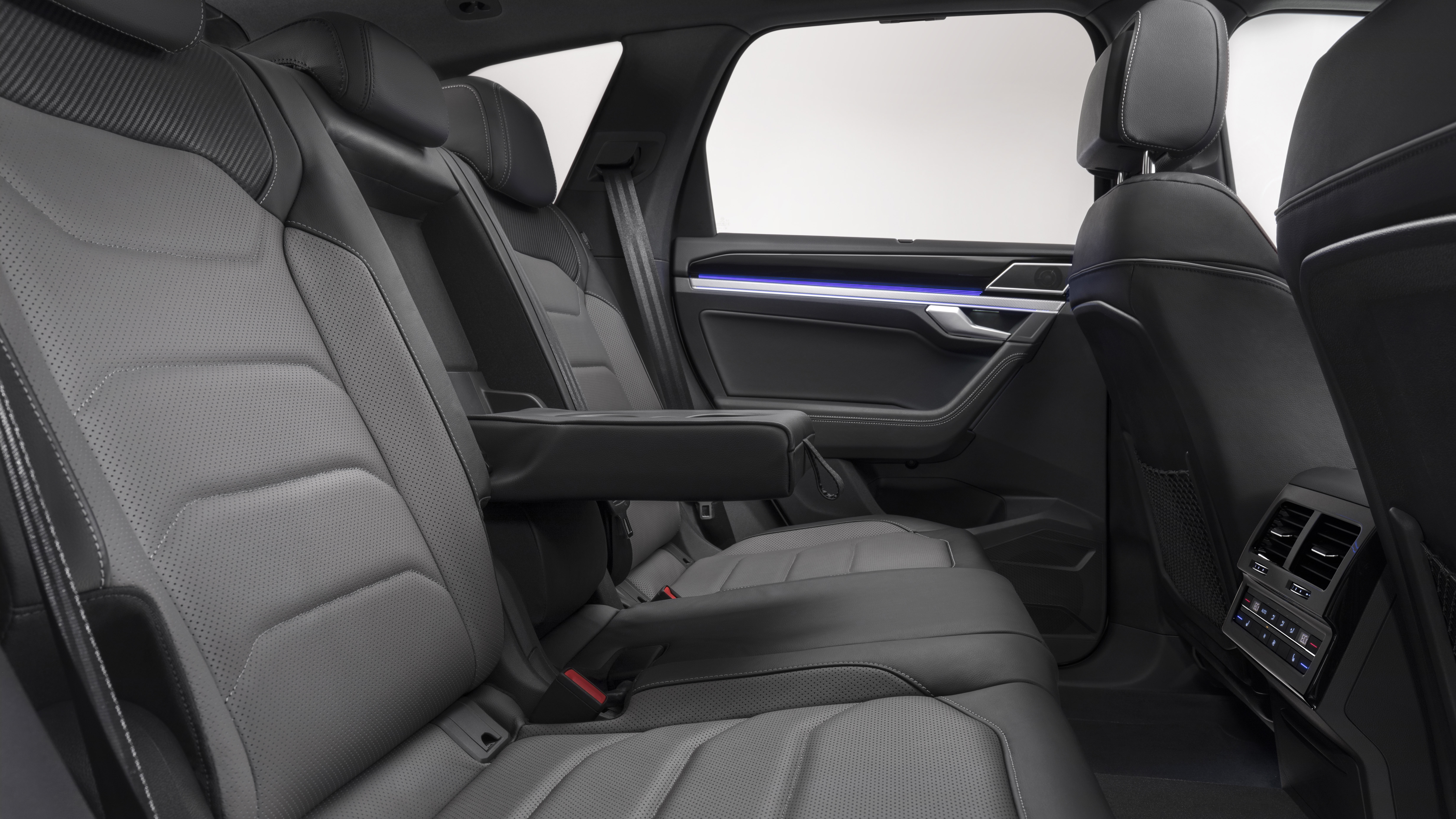 new touareg white interior 13 1