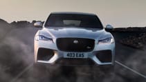 j_f-pace_svr_19my_280318_006_glhd.jpg