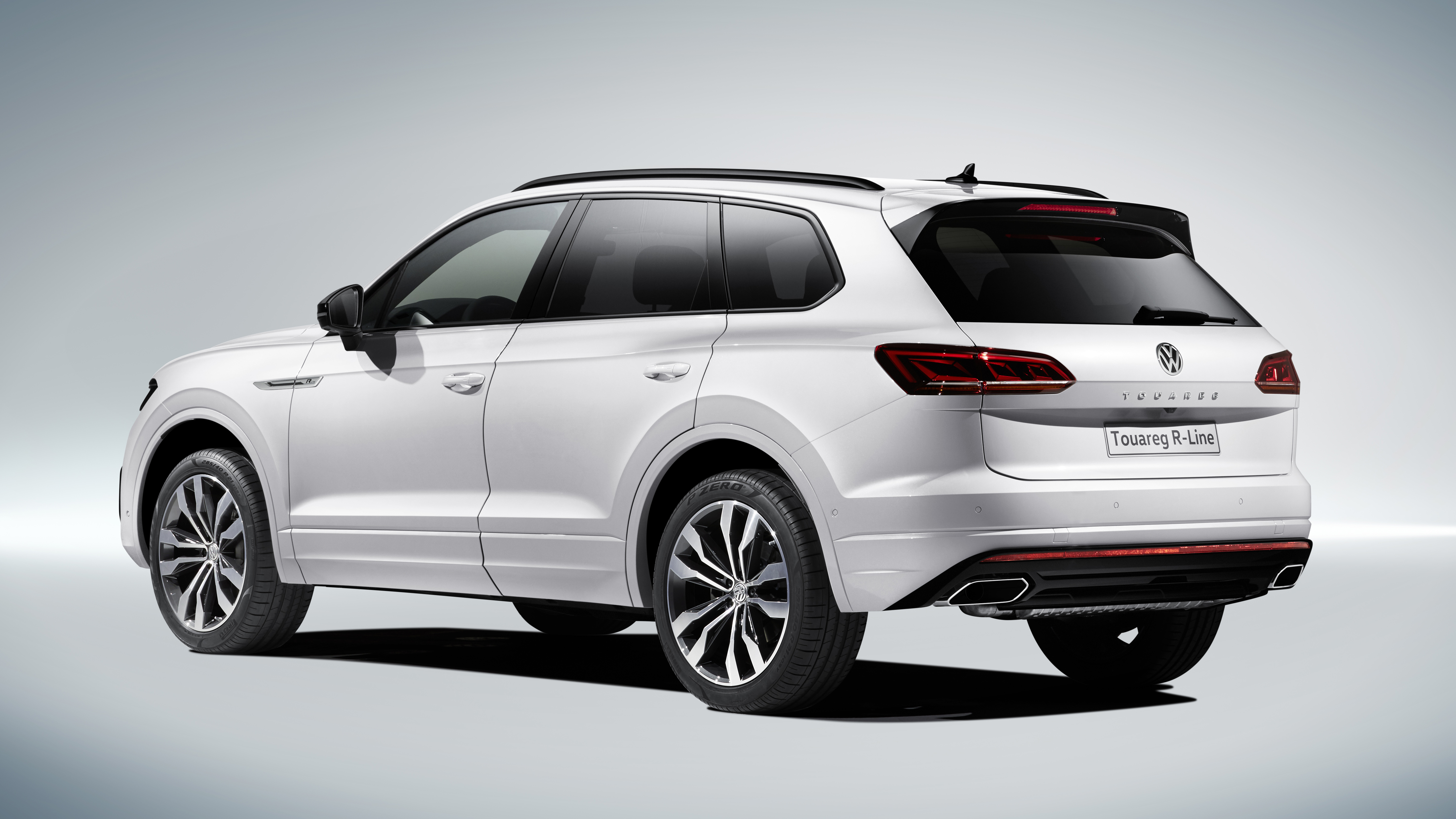 new touareg r line white 20