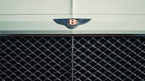 bentley_bentayga_hybrid_-_17.jpg