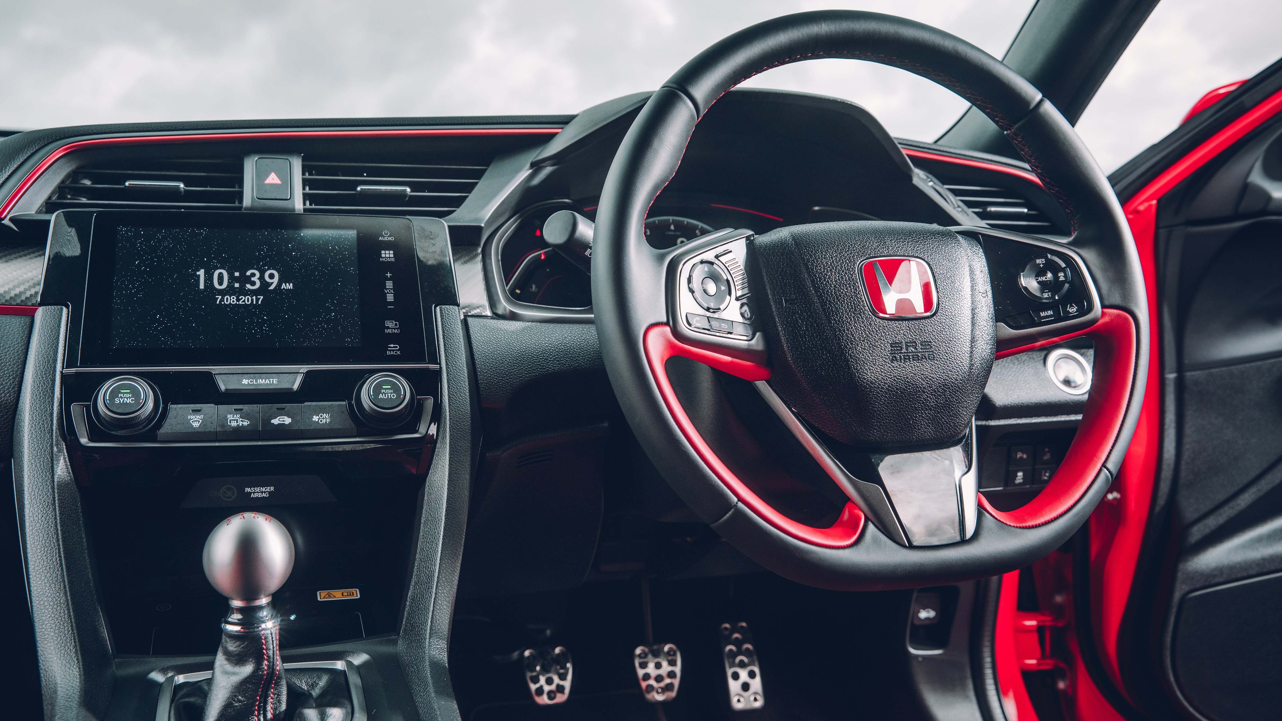 112596_2017_honda_civic_type_r_fk8.jpg