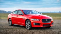 j_xe_300_sport_19my_190418_009.jpg