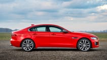 j_xe_300_sport_19my_190418_015.jpg