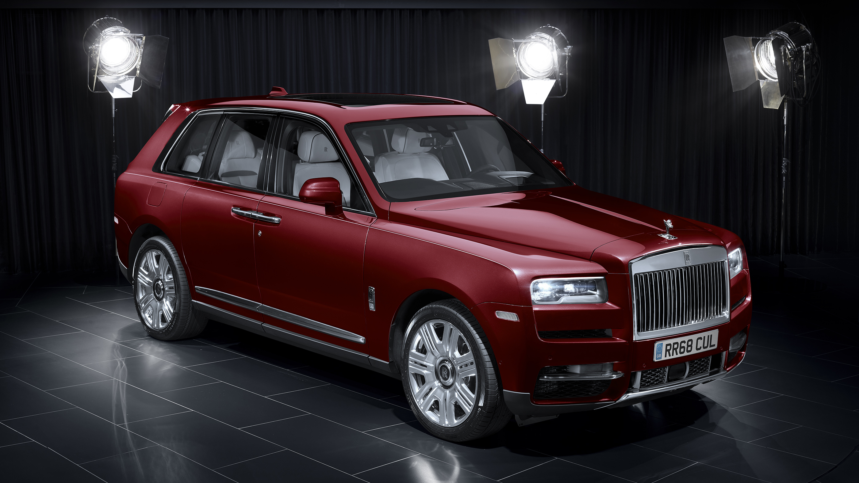 The best bit of the new 2018 Rolls-Royce Cullinan is a pair of folding  seats