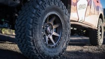 nissan_mountain_patrol_7.jpg