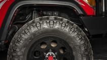 cummins28-details-exterior-299-min.jpg