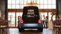 p90309050_highres_rolls-royce-hosts-in.jpg