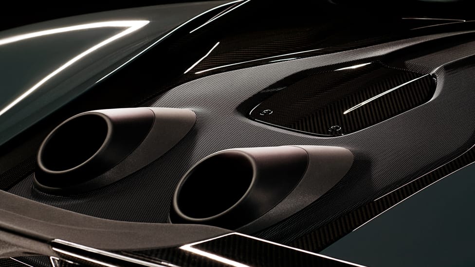 a_new_mclaren_is_coming_top-exit_exhausts.jpg
