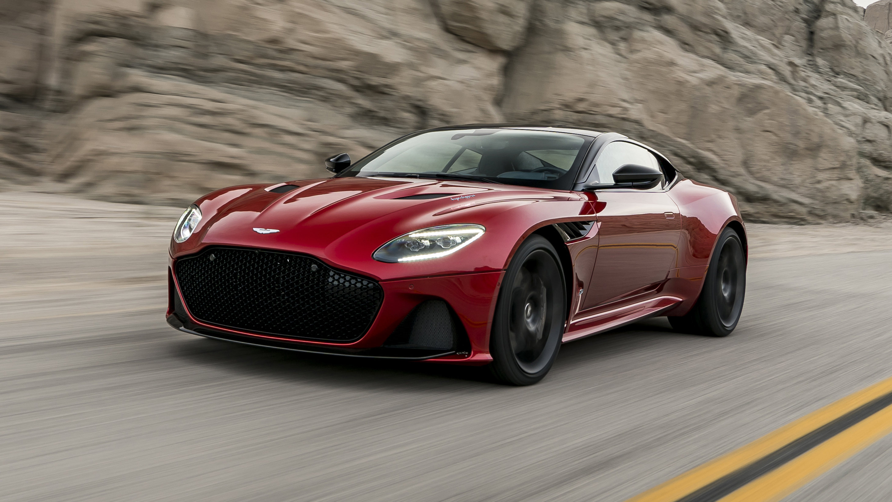 dbs_superleggera_7.jpg