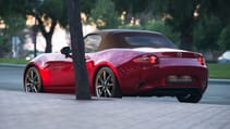 mazda_mx-5_brown_soft_top_ger_rq.jpg
