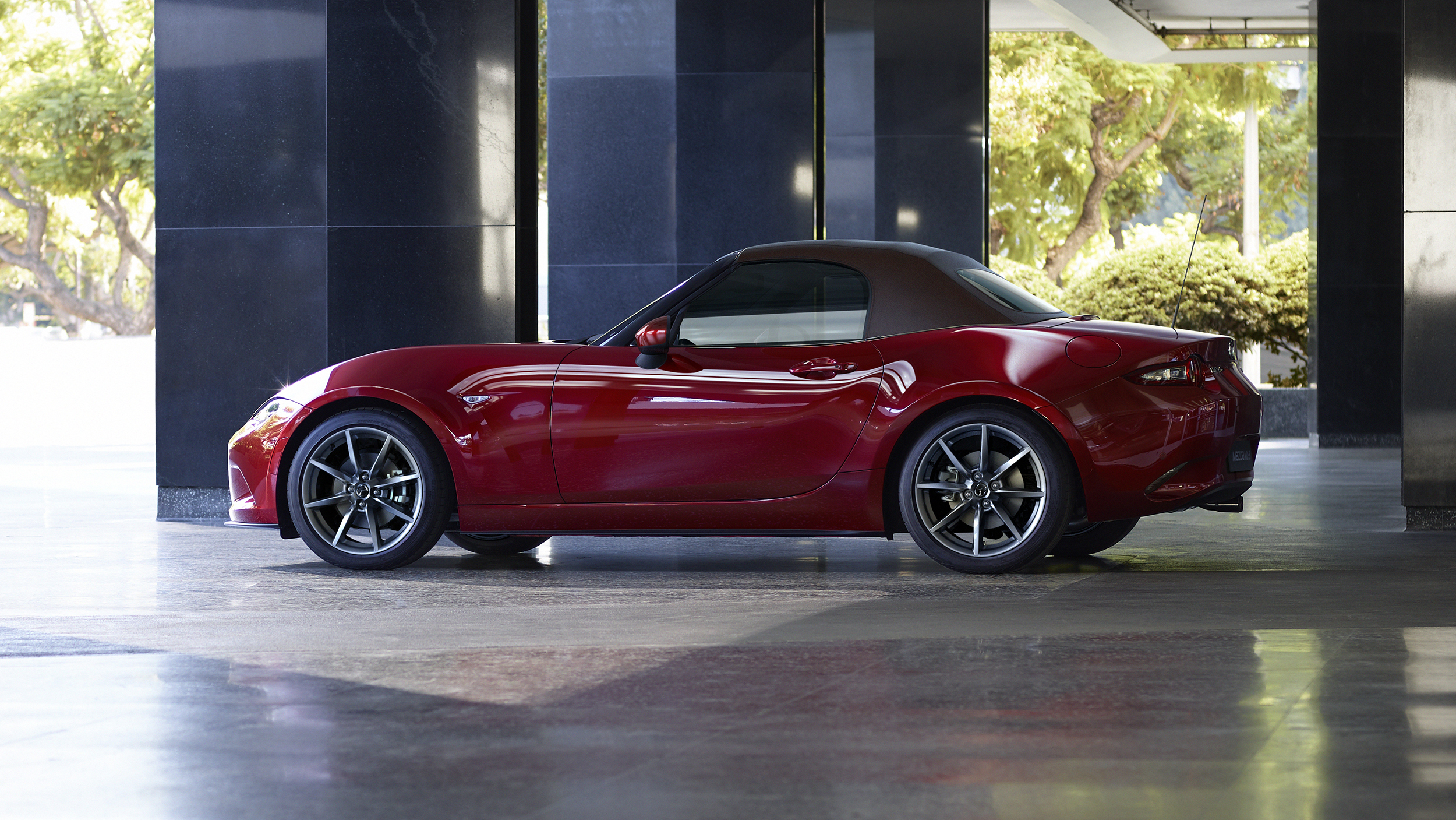The New 2019 Mazda Mx 5 Has More Power Top Gear