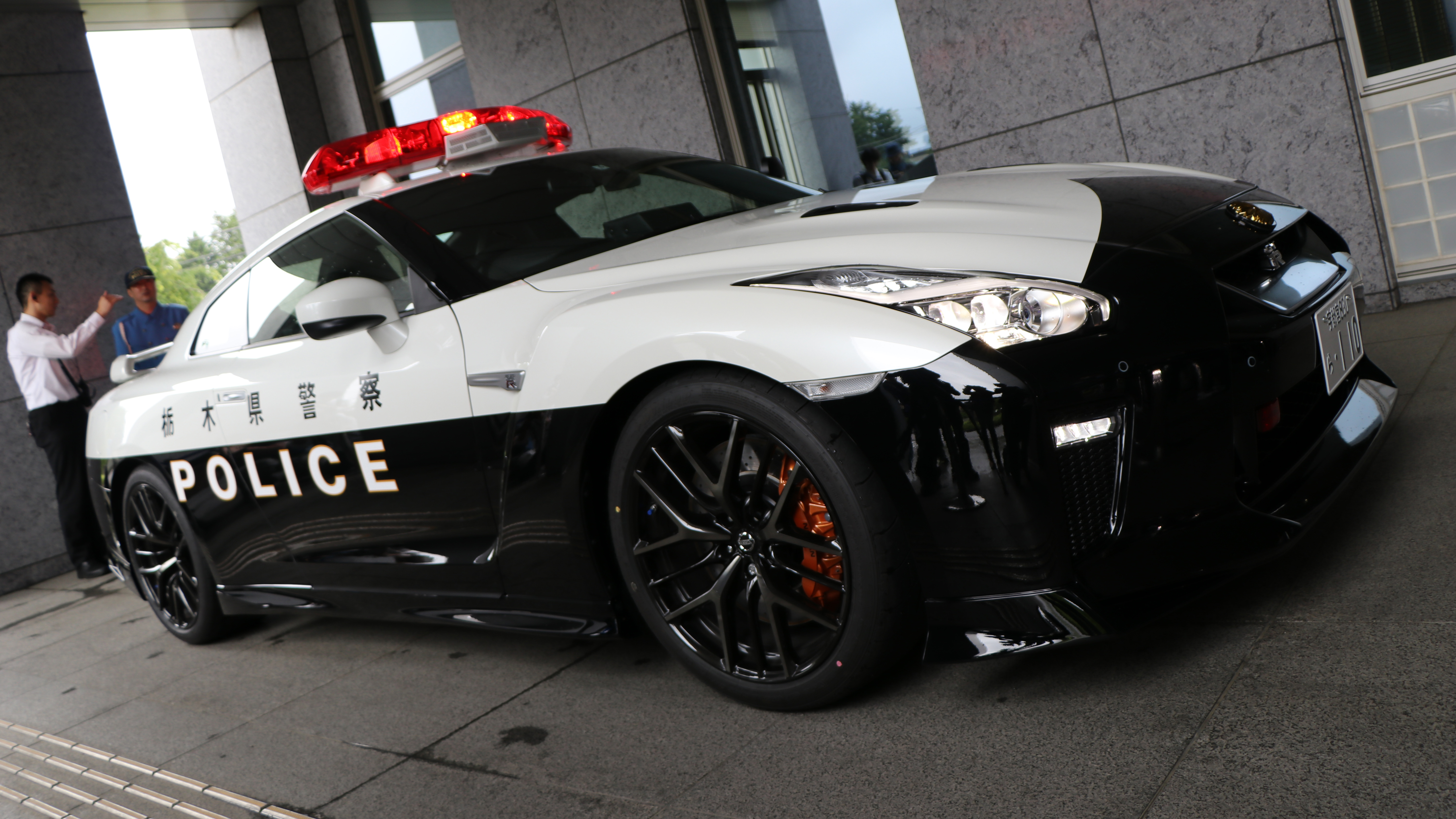 Be afraid of Japan's new Nissan GT-R police car | Top Gear