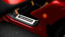 1998-mclaren-f1-lm-specification-_11.jpg
