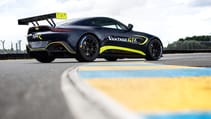 vantage_gt4_3.jpg