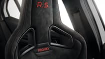 embargo_190718_08h00_megane_rs_trophy_-_press_kit_en_17.jpg