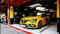 embargo_190718_08h00_megane_rs_trophy_-_press_kit_en_6.jpg