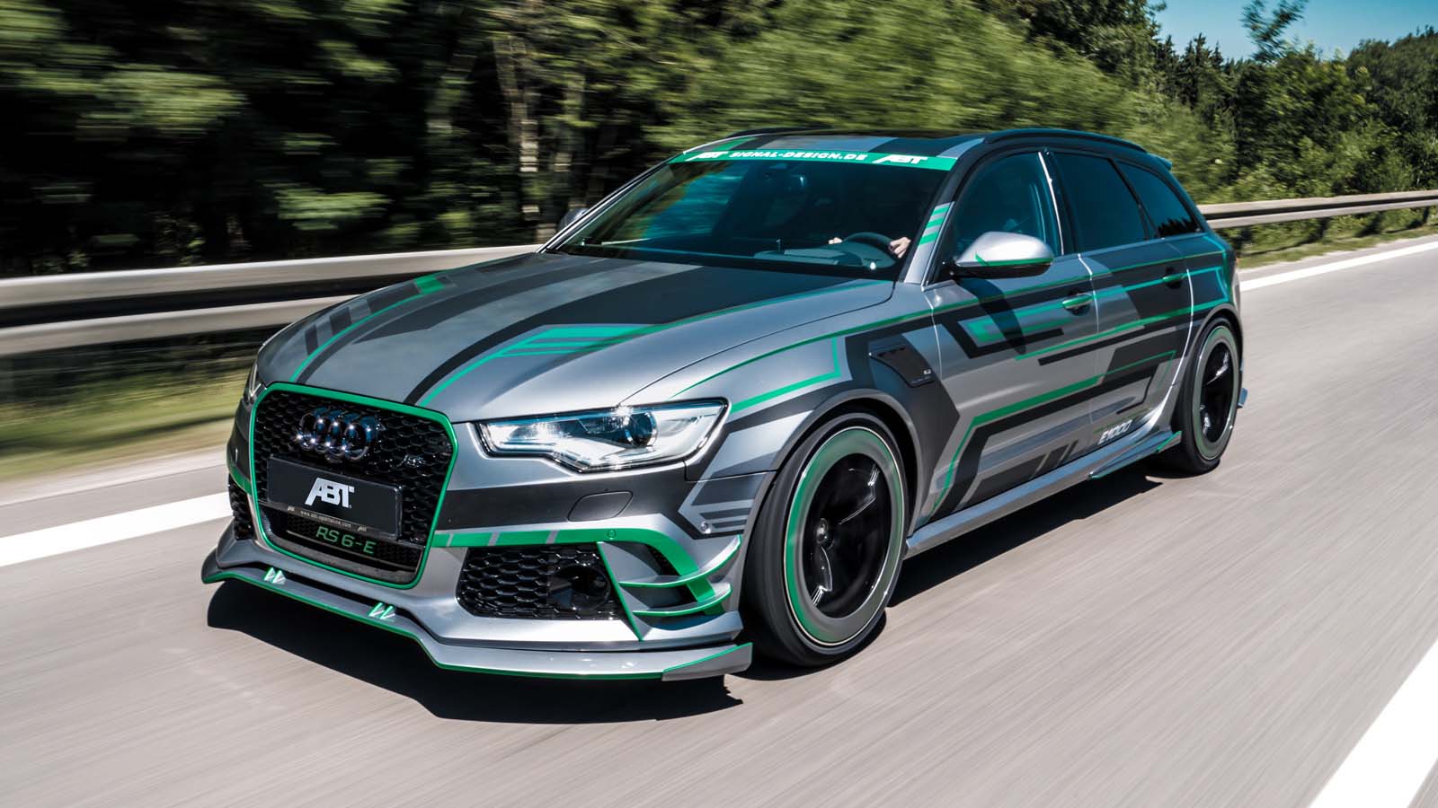 This is a 1 003bhp Audi RS6 Avant hybrid Top Gear