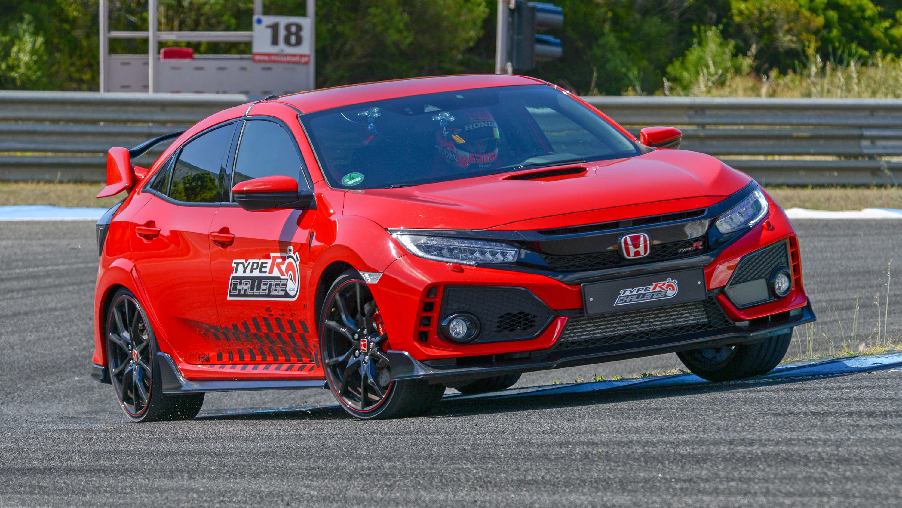 type-r-estoril-action-7_low_res.jpg