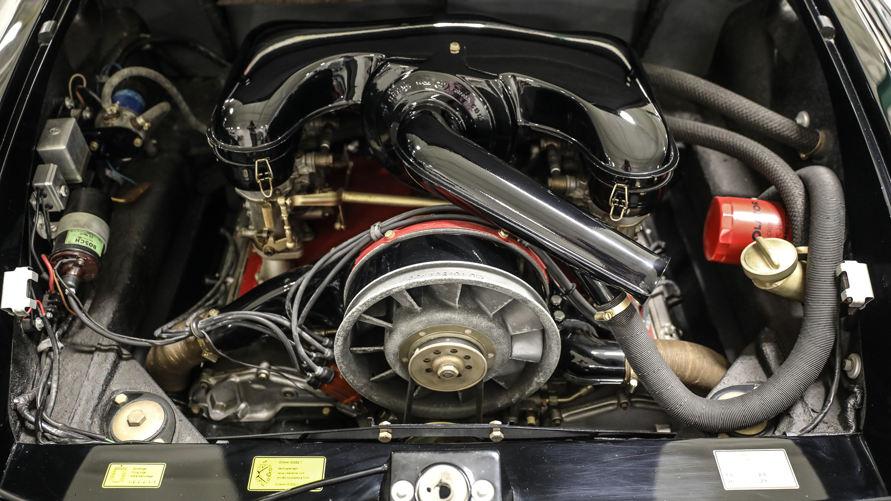 1966_porsche_911_spider_059.jpg