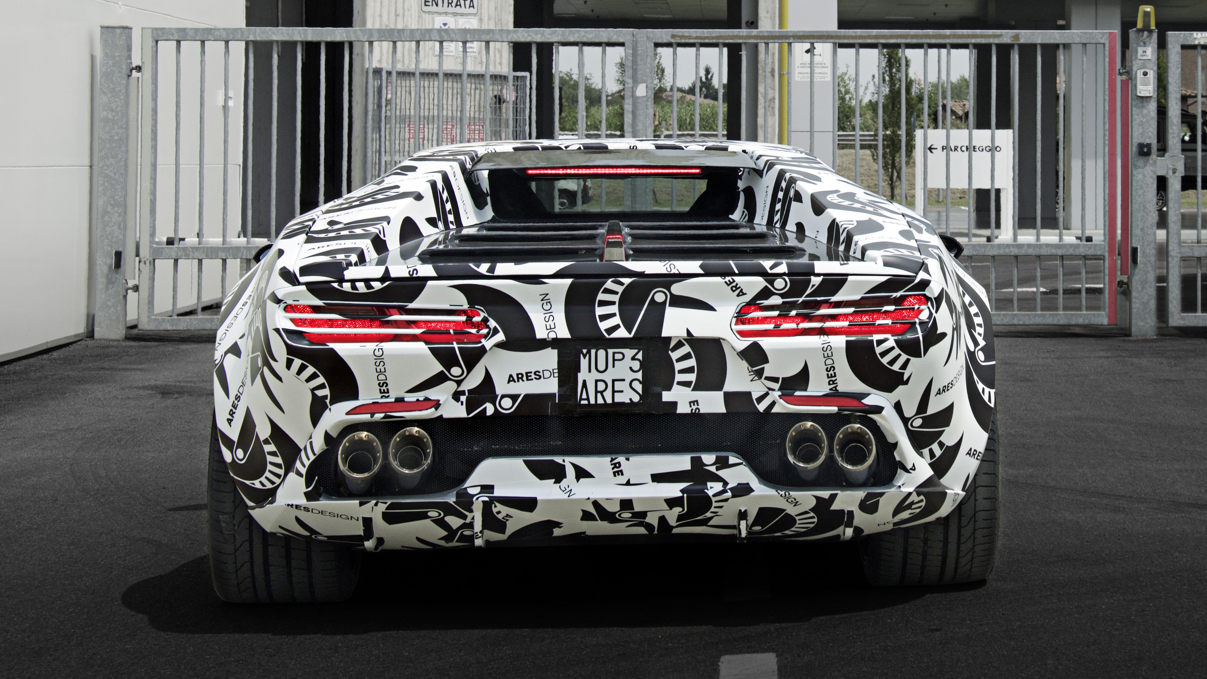 ares_panther_prototype_-_rear.jpg